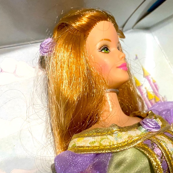 BARBIE NWT VINTAGE 2000 PRINCESS AND THE PEA COLLECTOR EDITION BARBIE DOLL w/BOX - Picture 7 of 12